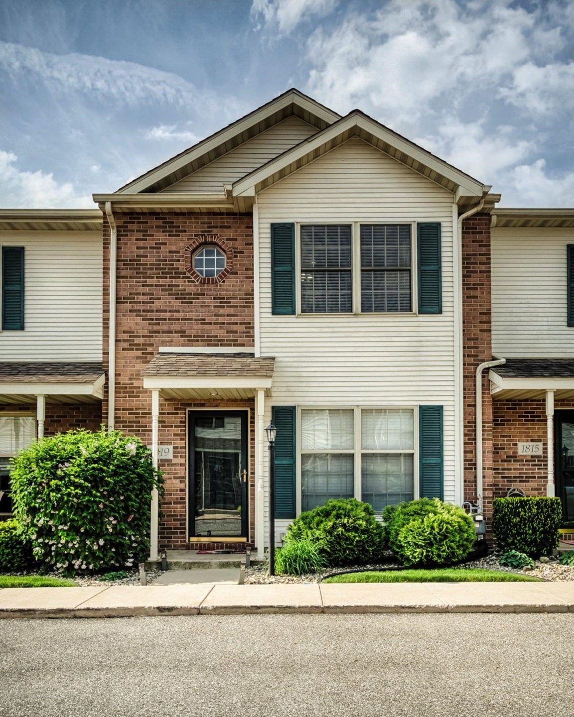 1819 Chestnut Ln, Crown Point, IN 46307 - photo 1