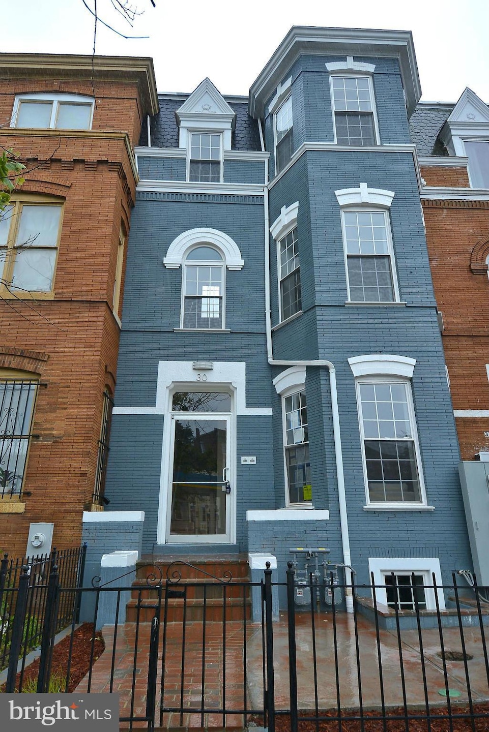 30 Q St NW unit 2, Washington, DC 20001 - photo 1