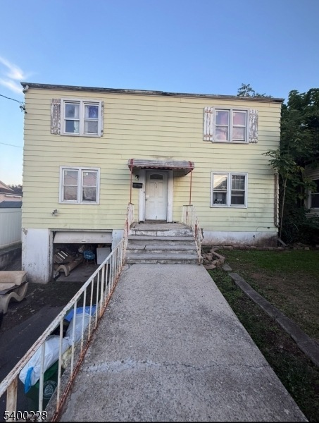 630 Jackson Ave, Linden, NJ 07036 - photo 1