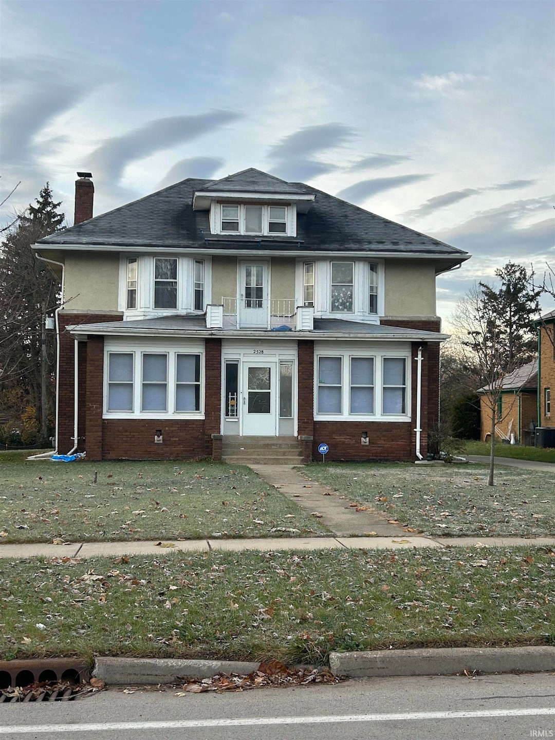 2528 Lincoln Way W, South Bend, IN 46628 - photo 1