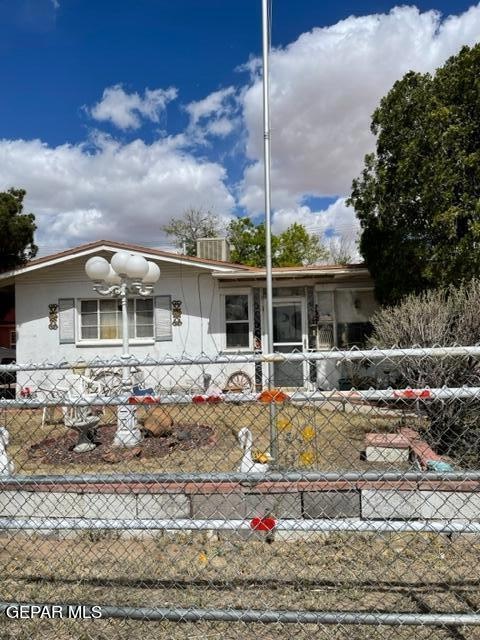 7521 Yuma Dr, El Paso, TX 79915 - photo 1