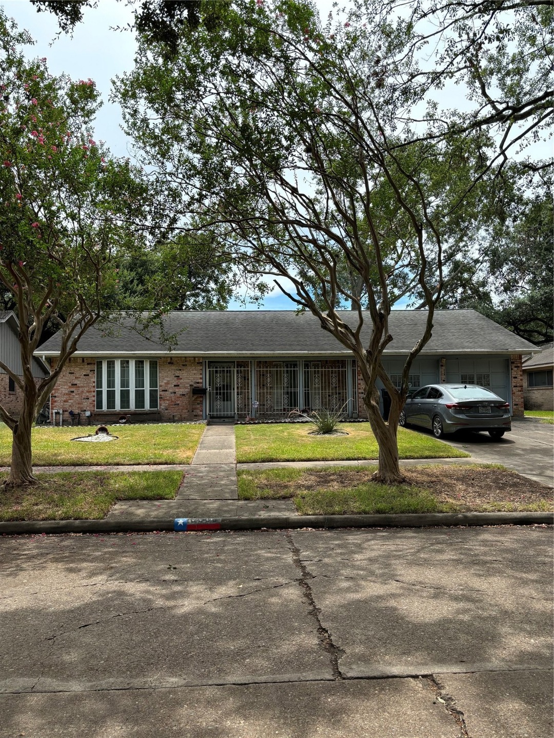 8335 Langdon Ln, Houston, TX 77036 - photo 1