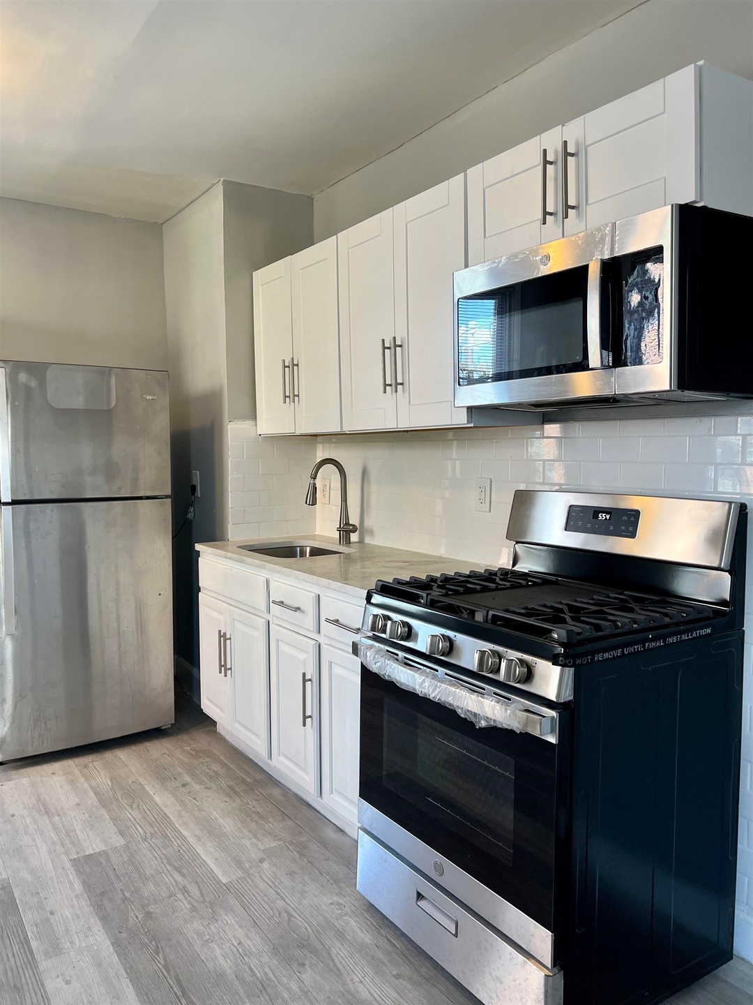 74 Cambridge Ave unit 3, Jersey City, NJ 07307 - photo 1