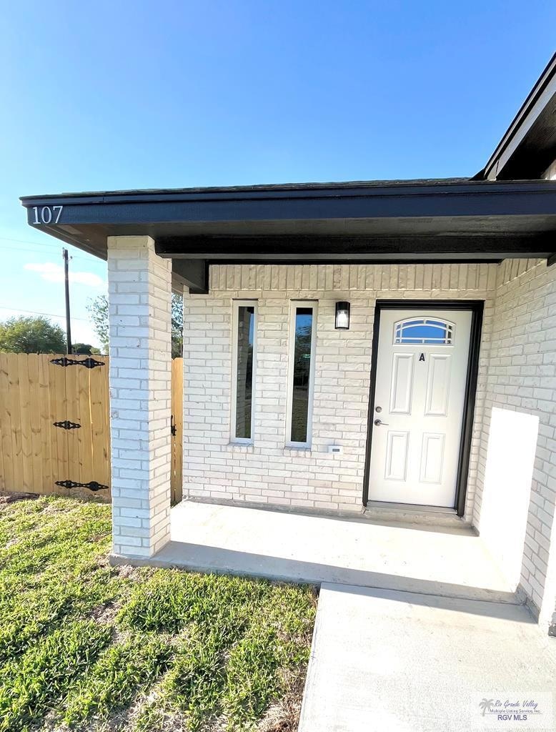 107 Willacy Ave unit A, Brownsville, TX 78526 - photo 1