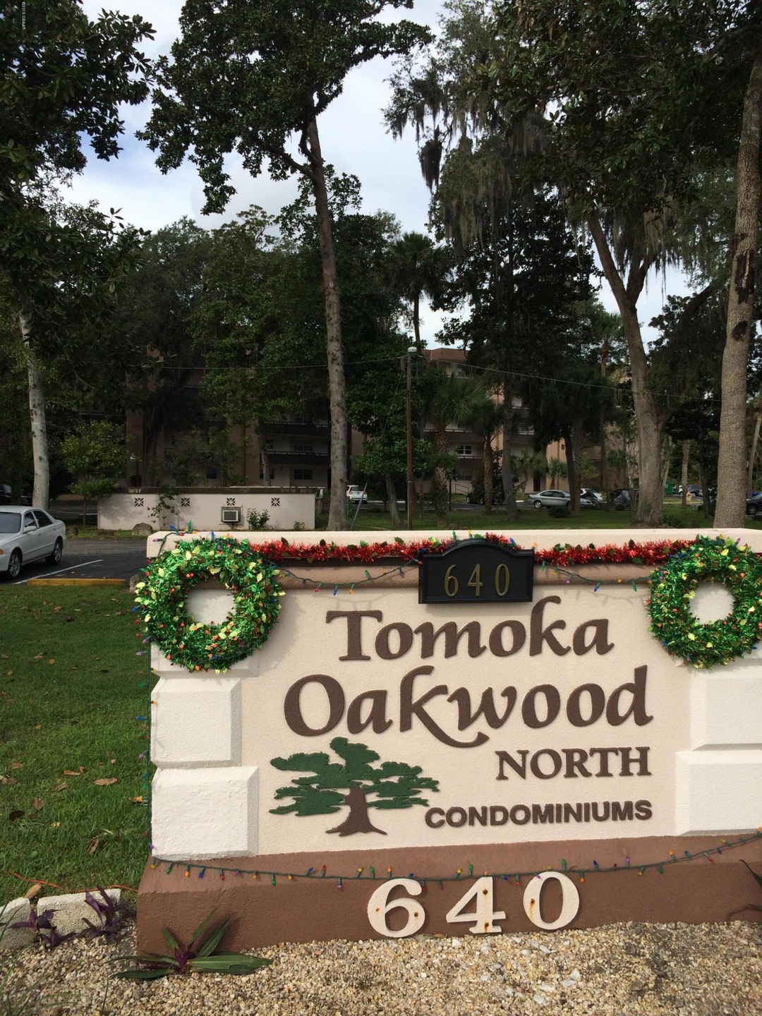 Tomoka Oaks North Entrance