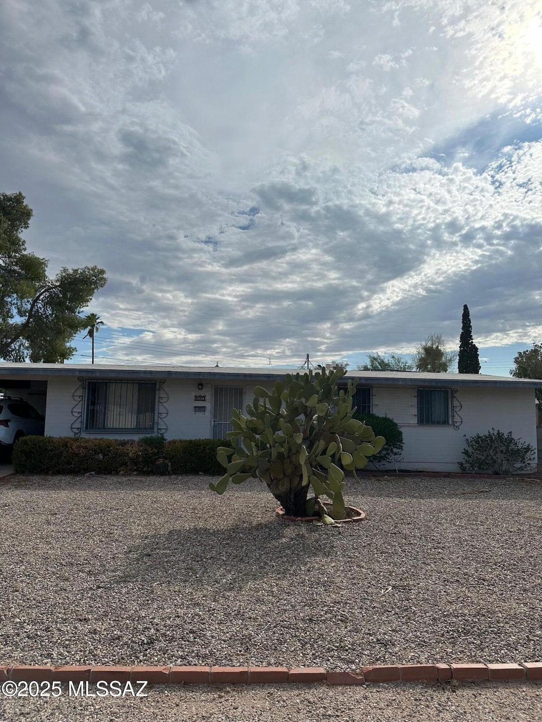 1610 S Avenida Regulo, Tucson, AZ 85710 - photo 1