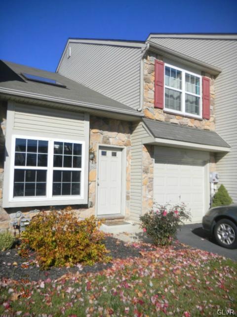 5571 Stonecroft Ln, Allentown, PA 18106 - photo 1