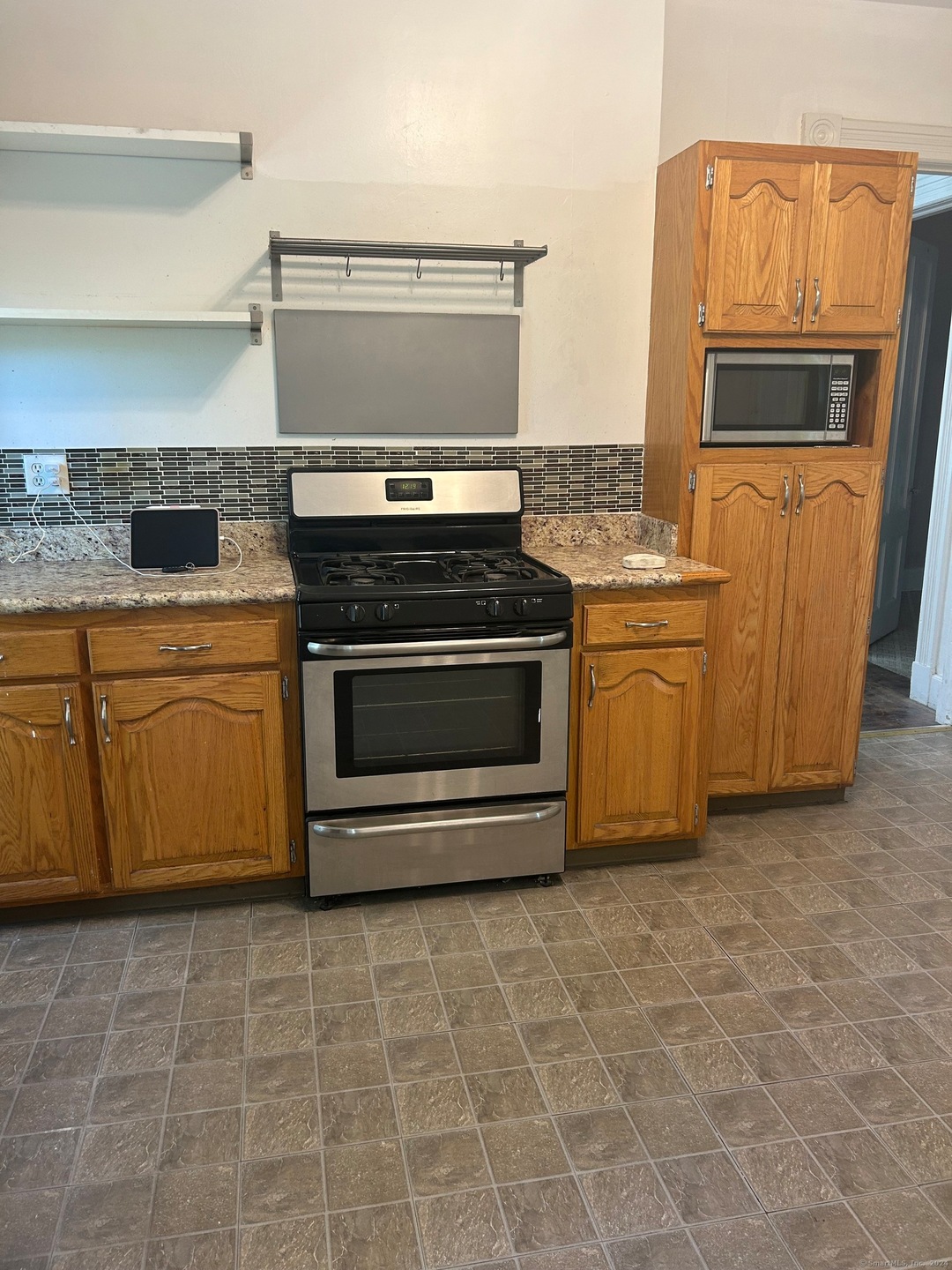 70 Spring St unit 1st Fl, New Haven, CT 06519 - photo 1