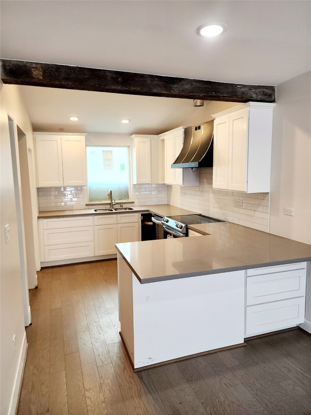 202 E 30th St, Houston, TX 77018 - photo 1