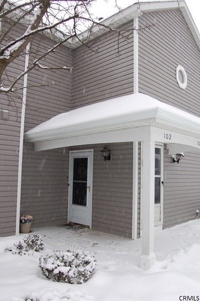 1976 A-102 Curry Rd, Rotterdam, NY 12303 - photo 1