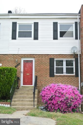 5220 Karl Place NE, Washington, DC 20019 - photo 1