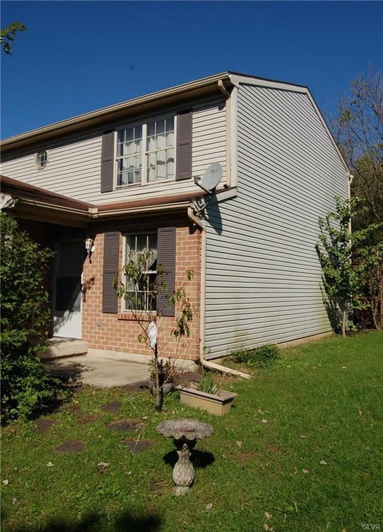 3541 Limestone Dr, Whitehall, PA 18052 - photo 1