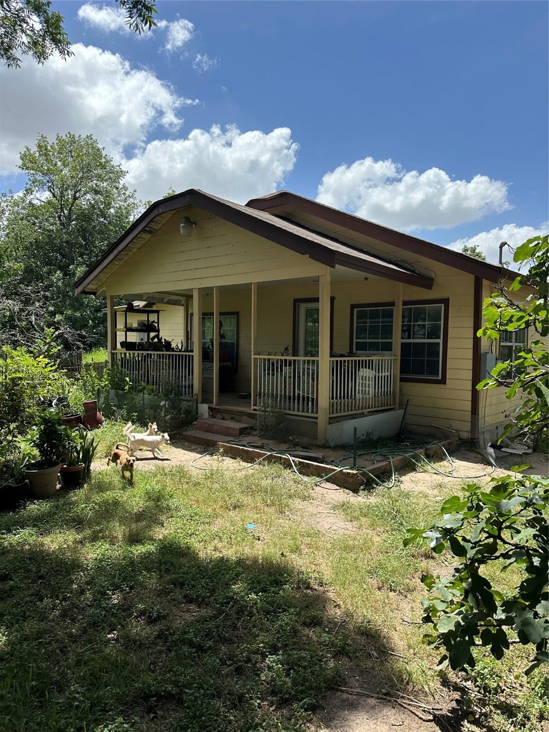 302 Walthall Dr, Houston, TX 77022 - photo 1