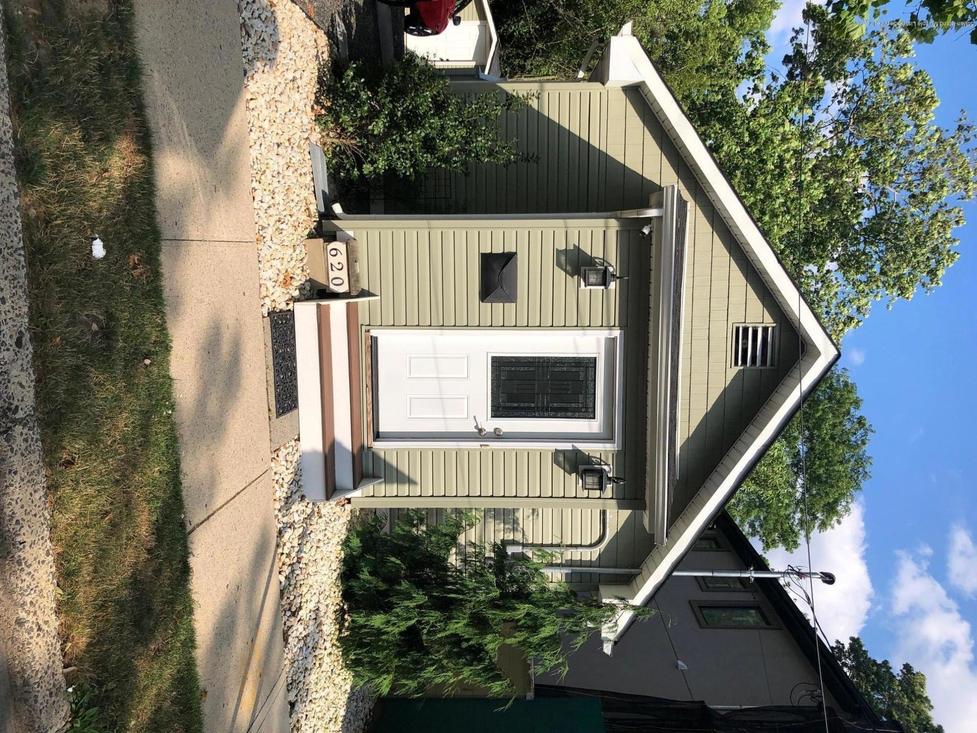 Fully detached single house