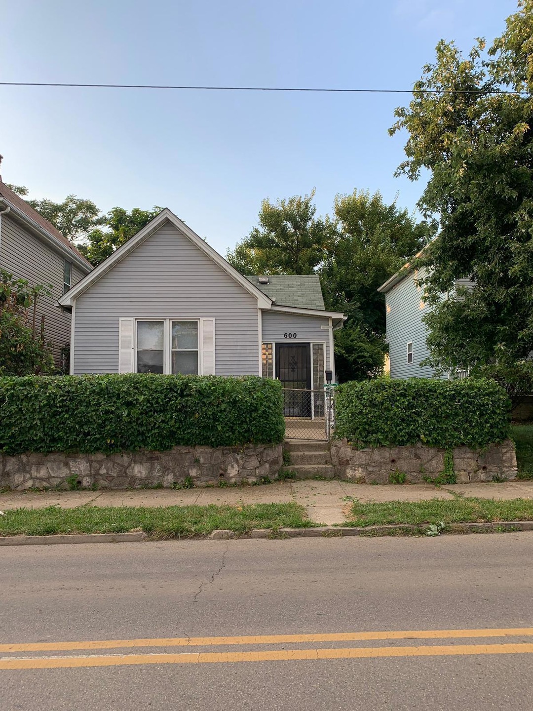 600 E 2nd Exterior 2