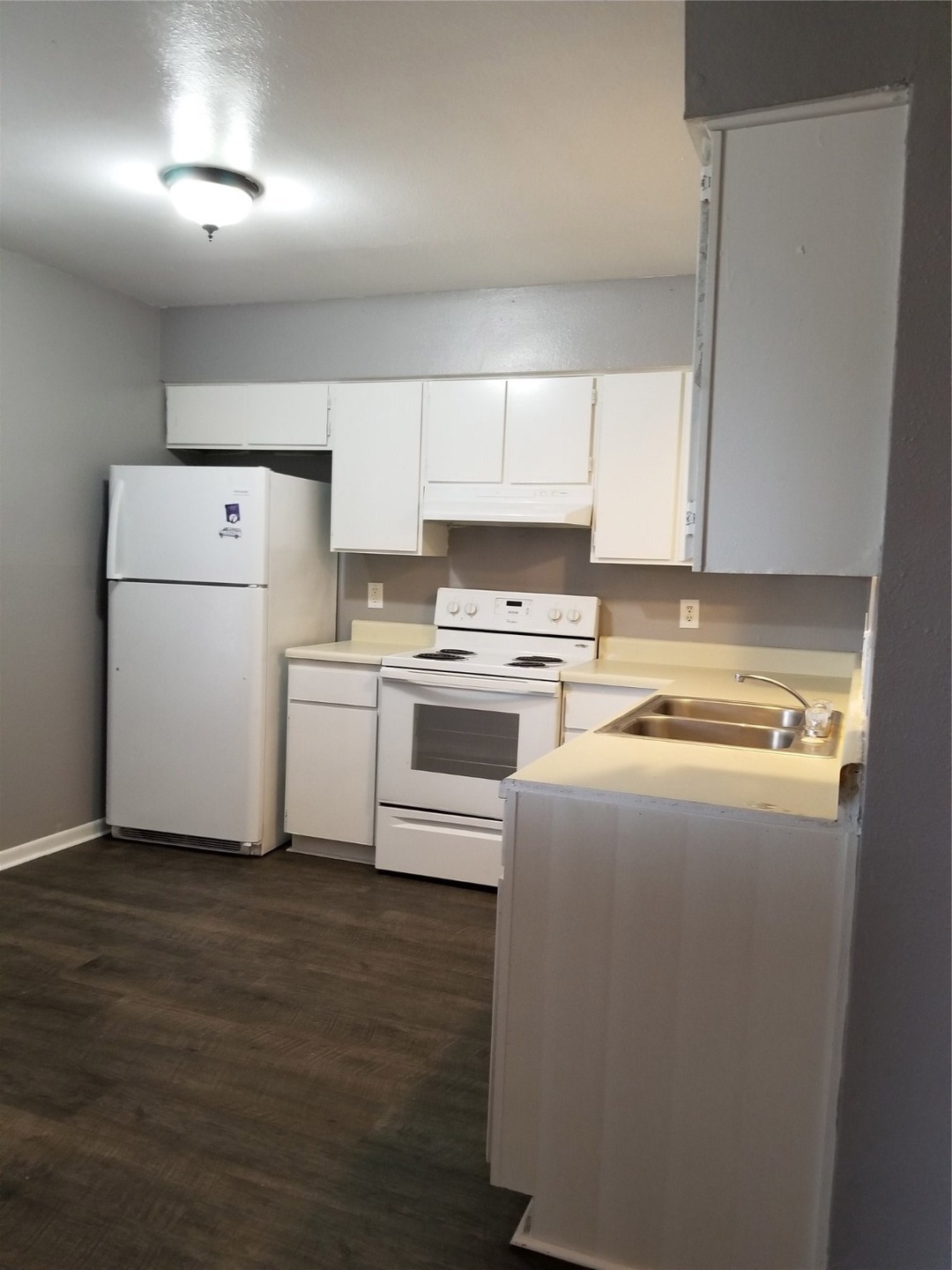 115 Commerce St, Magnolia, TX 77355 - photo 1