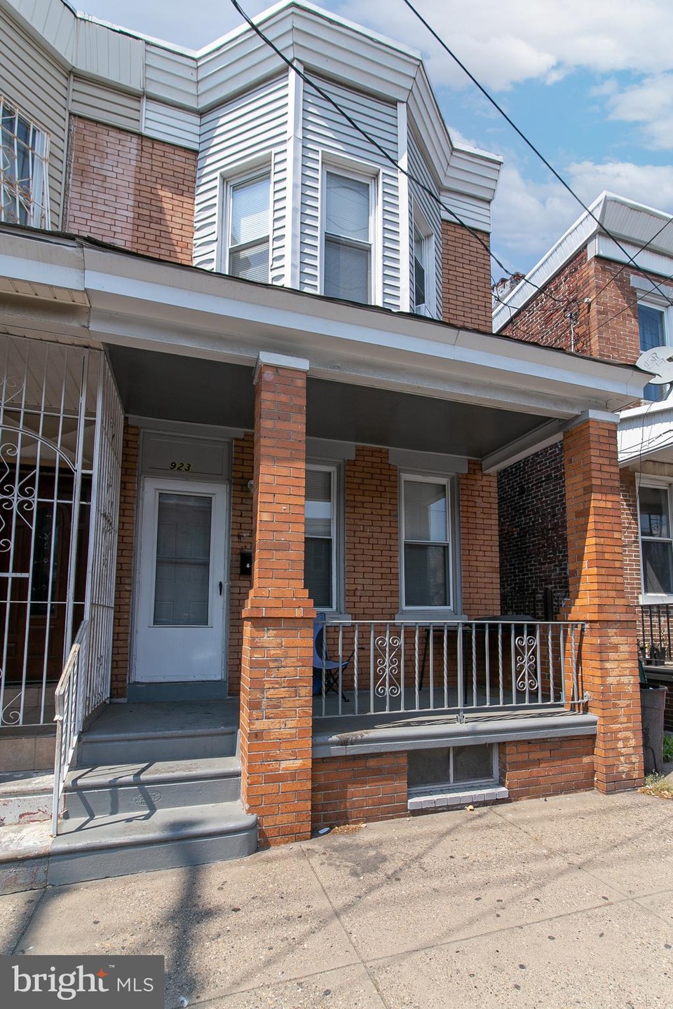 923 Atlantic Ave, Camden, NJ 08104 - photo 1