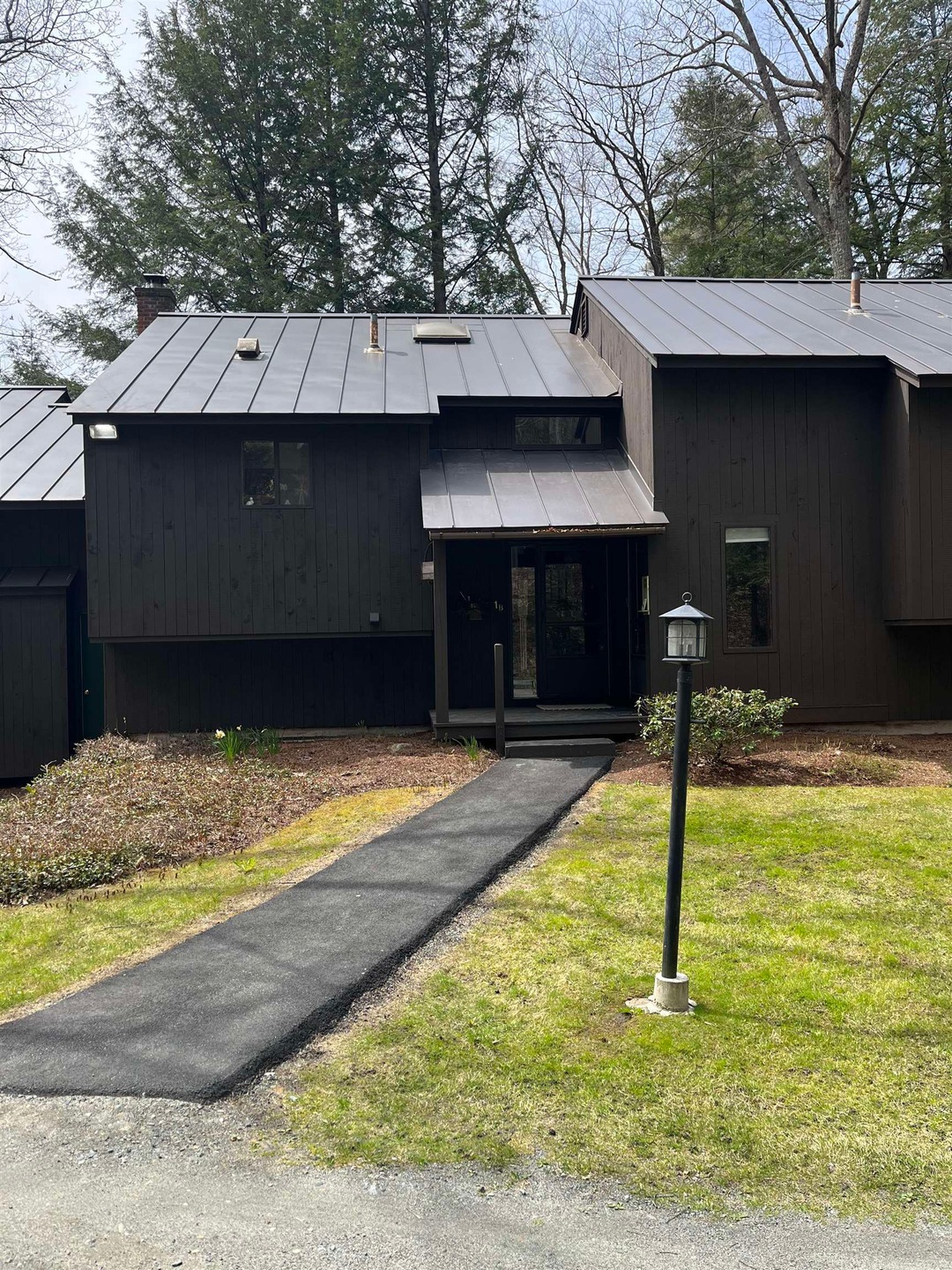 1299 Quechee Main St unit 1B, Hartford, VT 05001 - photo 1