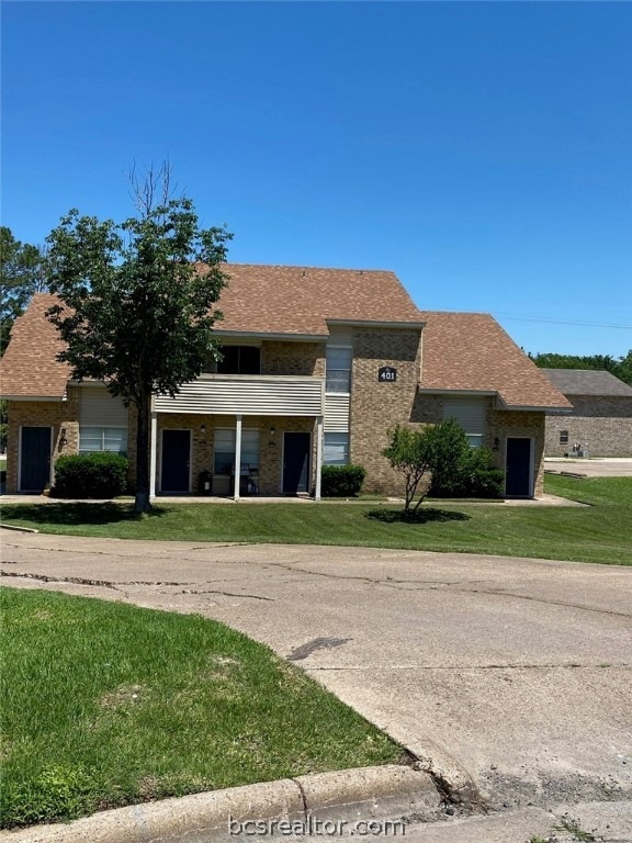 Outside picture of the Four Plex, the unit sits in