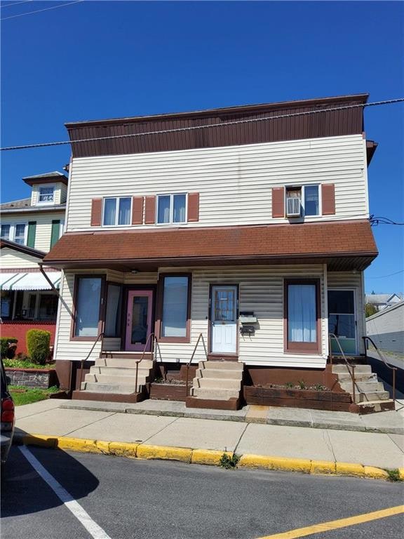 120 S 2nd St unit F, Lehighton, PA 18235 - photo 1