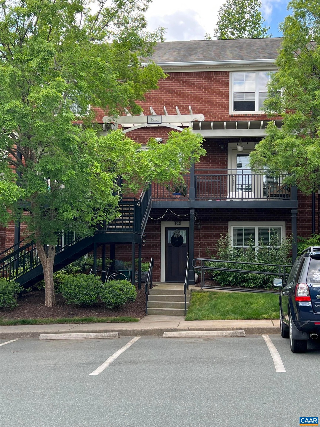 1615 Elmwood Ct unit 208, Charlottesville, VA 22903 - photo 1