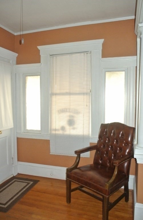 153 W Adams St unit 1, Somerville, MA 02144 - photo 1