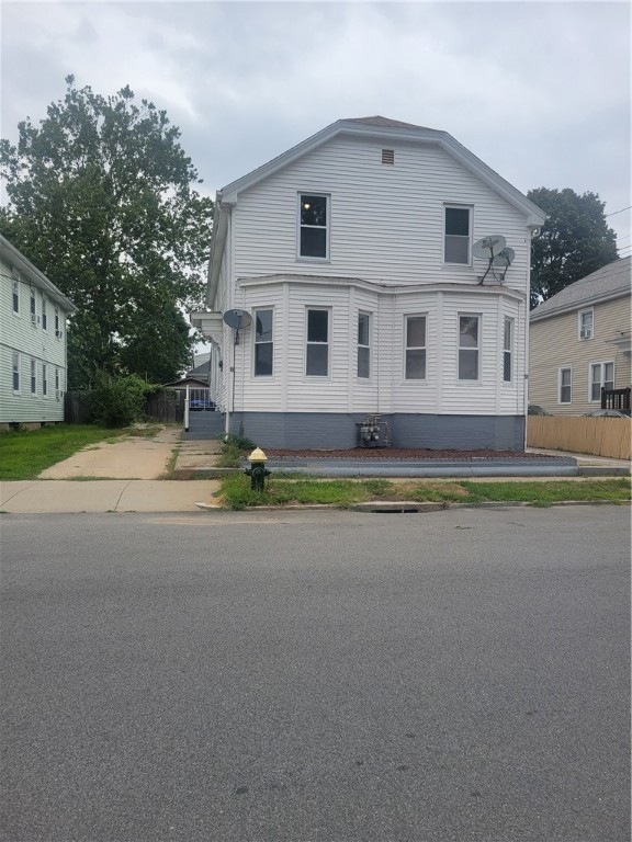 19 Rounds Ave, Providence, RI 02907 - photo 1