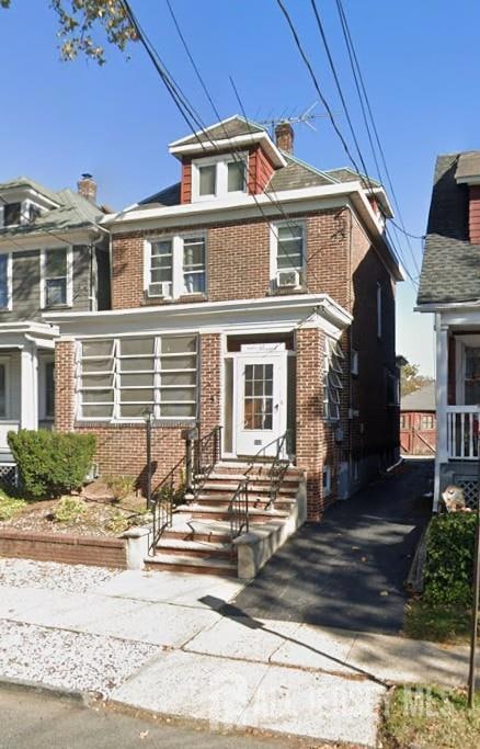 552 Compton Ave, Perth Amboy, NJ 08861 - photo 1