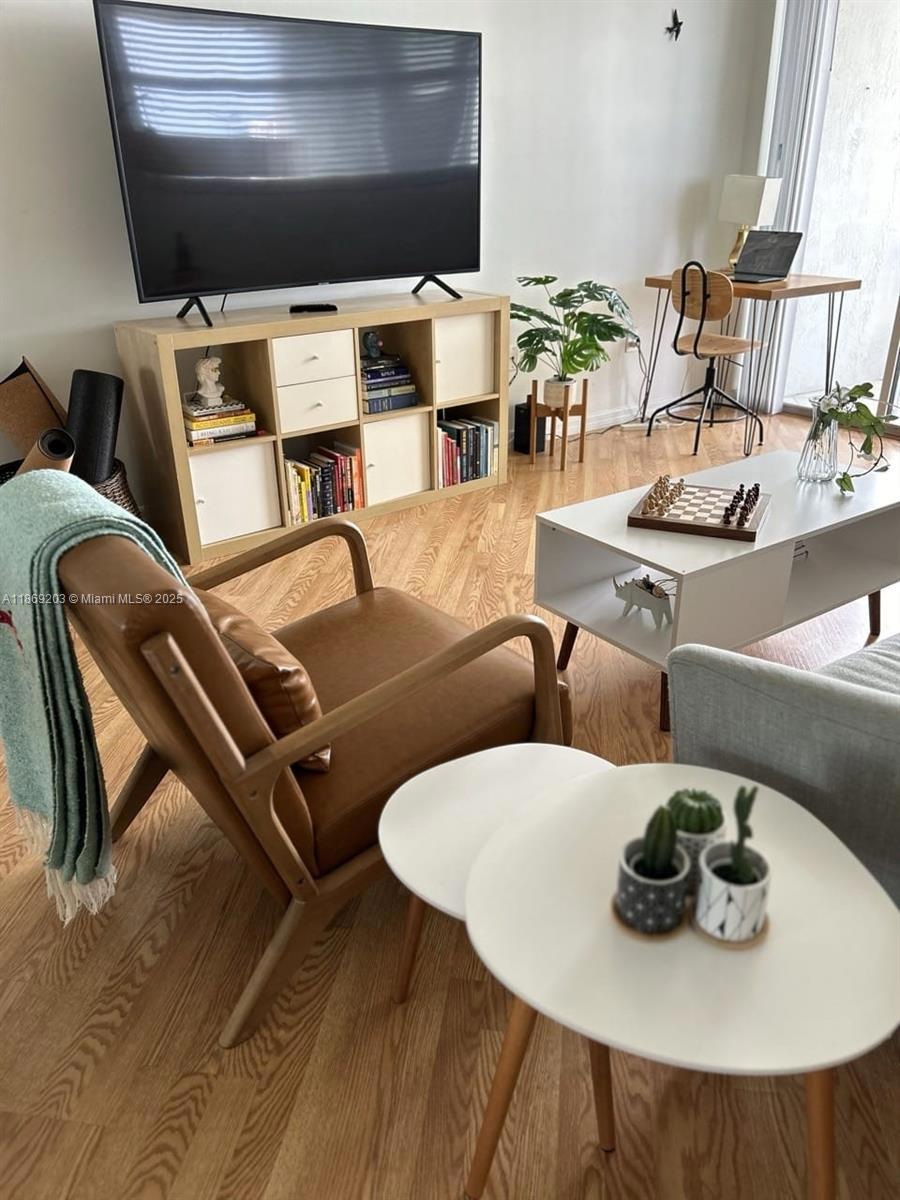 La Rive Gauche Condominiums unit 1007, Miami Beach, FL 33140 - photo 1