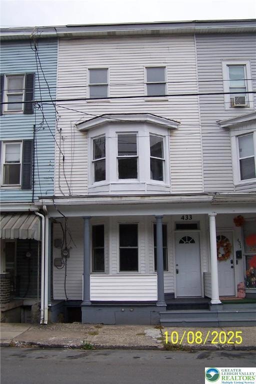 433 N Railroad St, Tamaqua, PA 18252 - photo 1