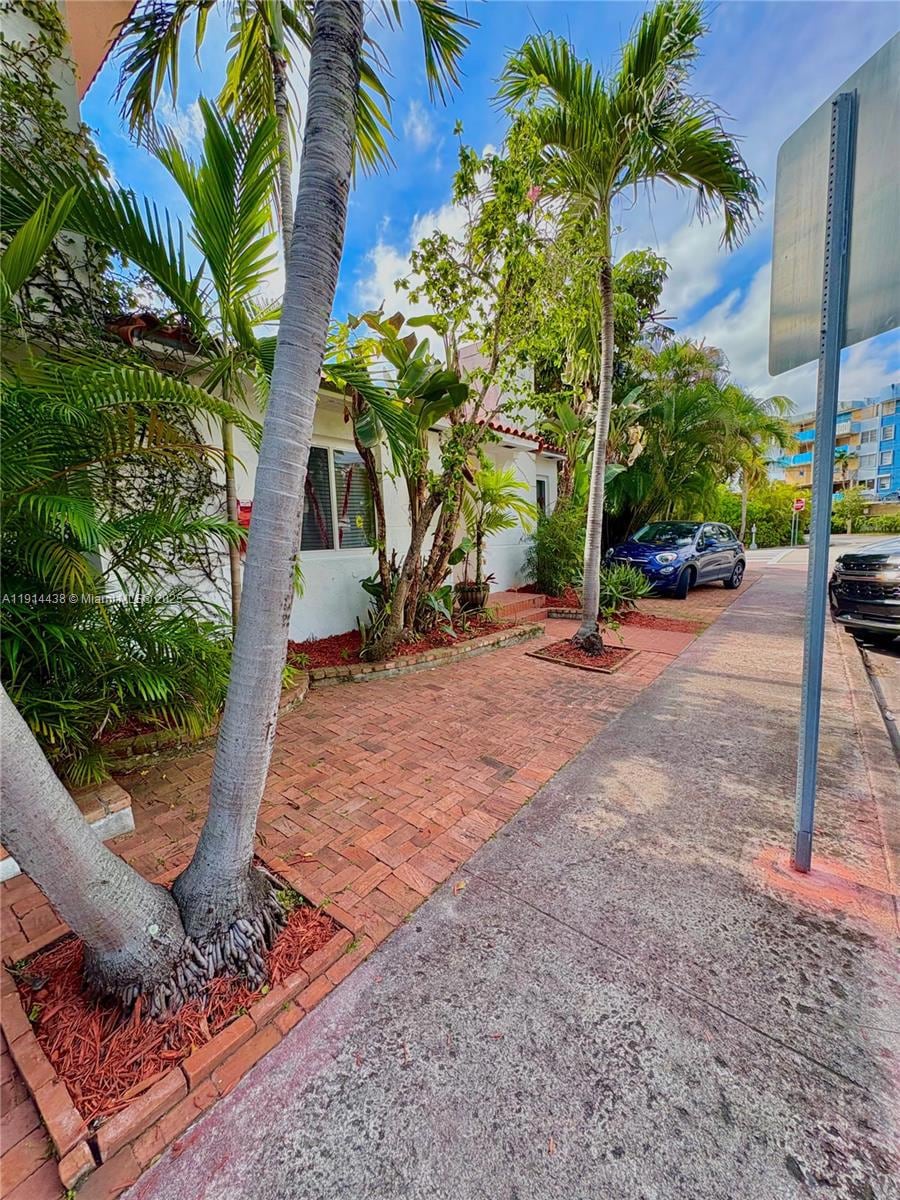 630 79th St unit B, Miami Beach, FL 33141 - photo 1