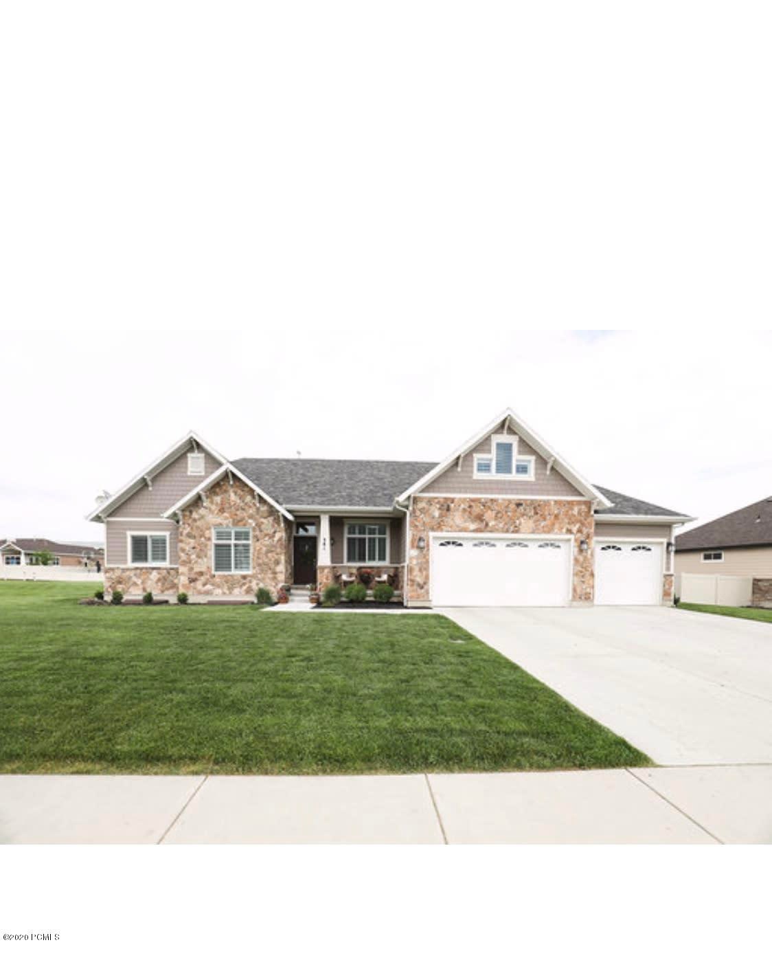 Listing_453916_Photo_1
