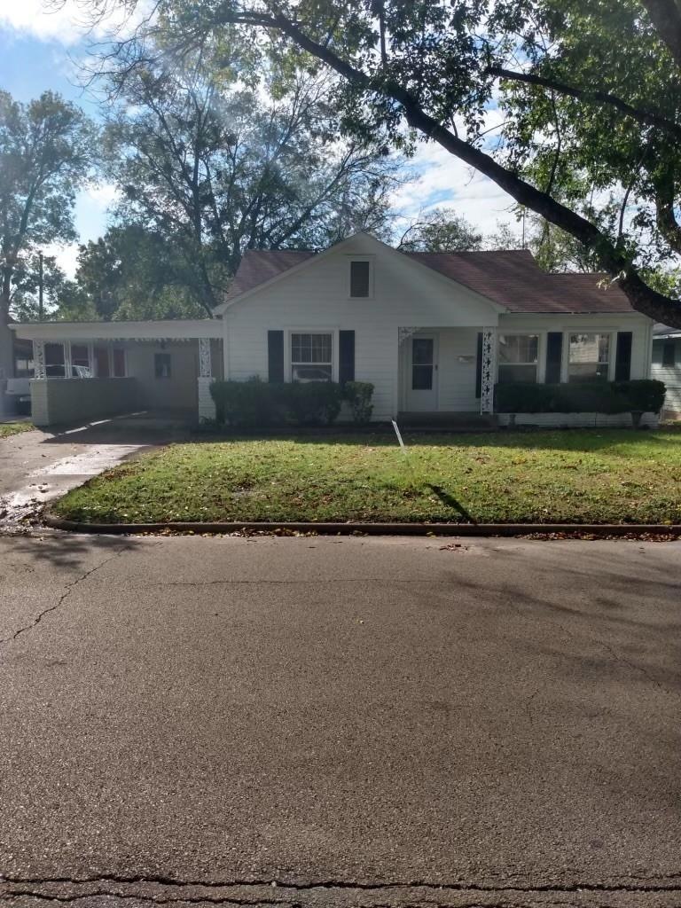 1505 N Clay St, Ennis, TX 75119 - photo 1