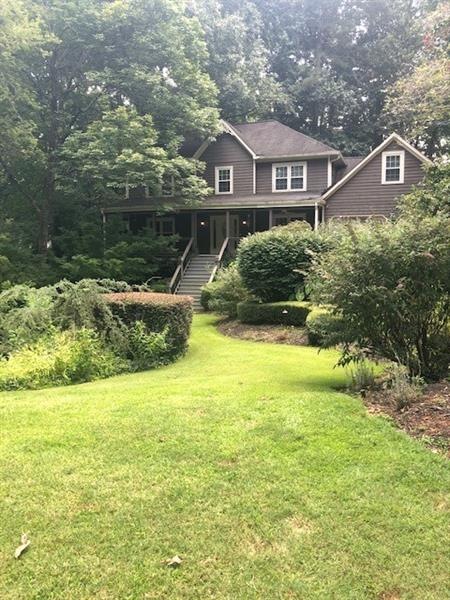 1067 Chestnut Hill Cir SW, Marietta, GA 30064 - photo 1