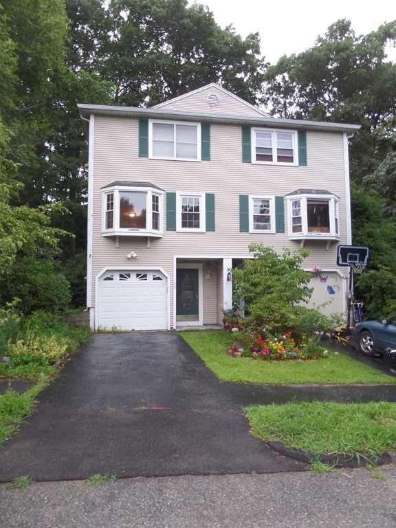 20 Ledgecrest Dr unit 1, Worcester, MA 01603 - photo 1