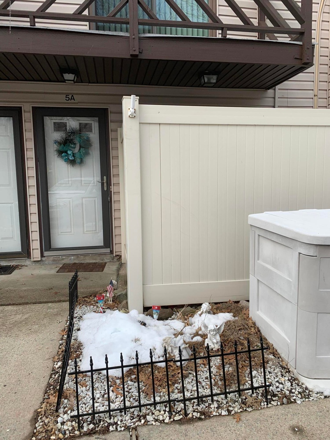 4199 Amboy Rd unit 5A, Staten Island, NY 10308 - photo 1