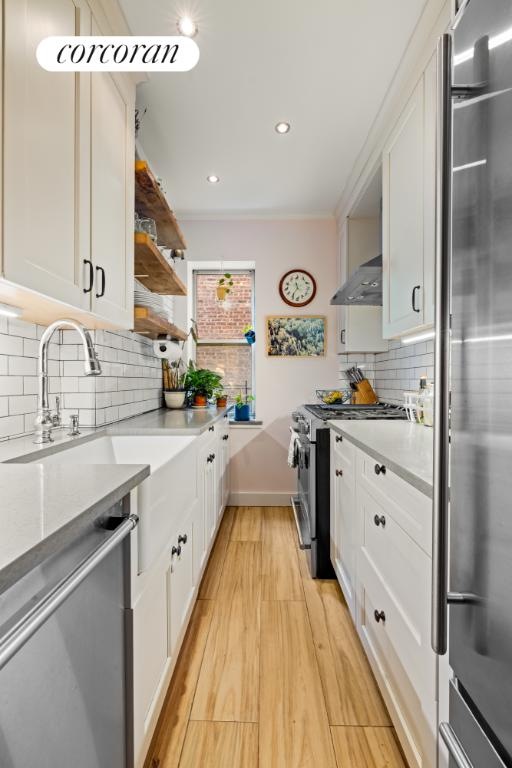 Sold $875,000 • Co-Listing Agent