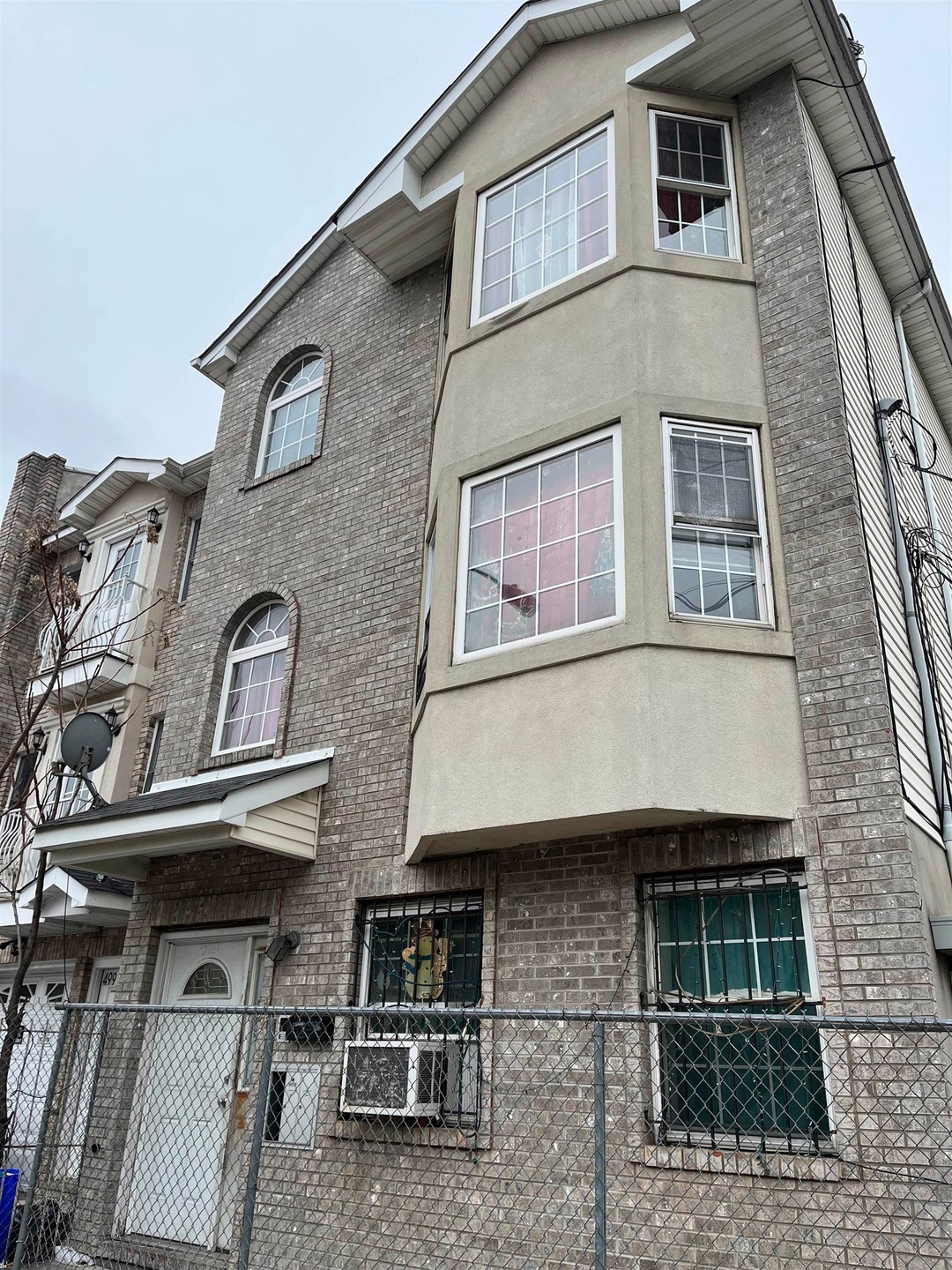 501 Ocean Ave, Jersey City, NJ 07305 - photo 1