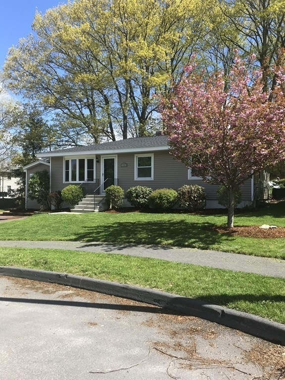 9 Hingham Rd, Worcester, MA 01606 - photo 1