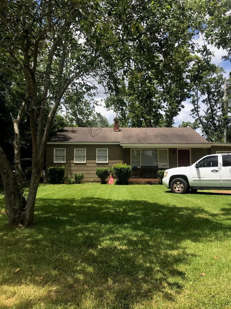 1905 W Oglethorpe Ave, Albany, GA 31707 - photo 1