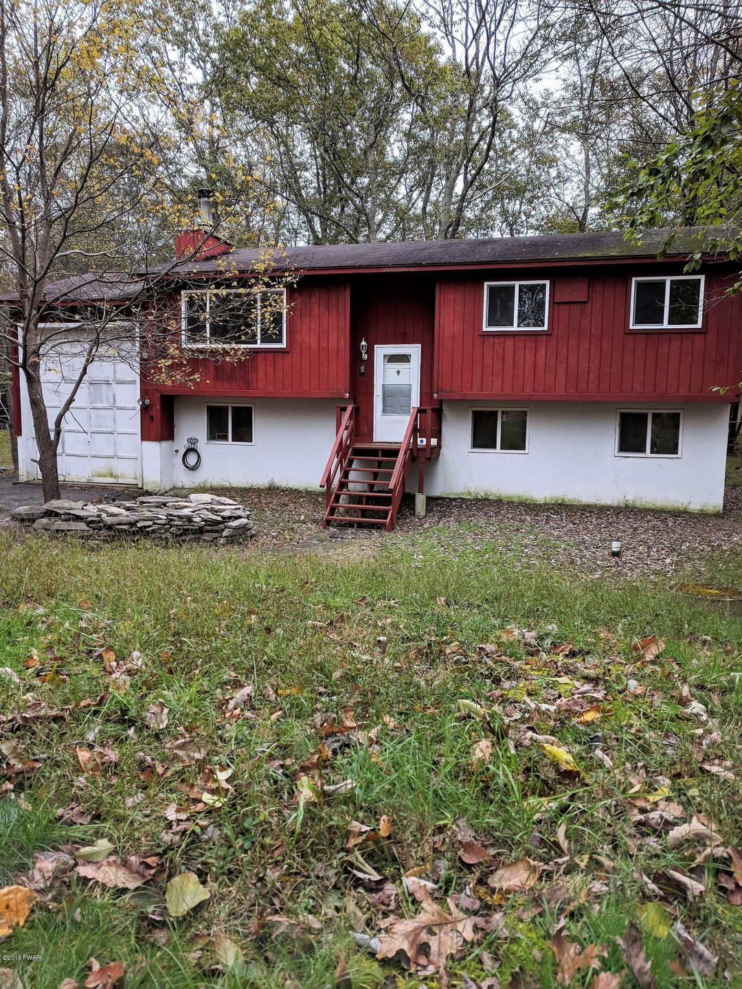 136 Roundhill Rd, Dingmans Ferry, PA 18328 - photo 1