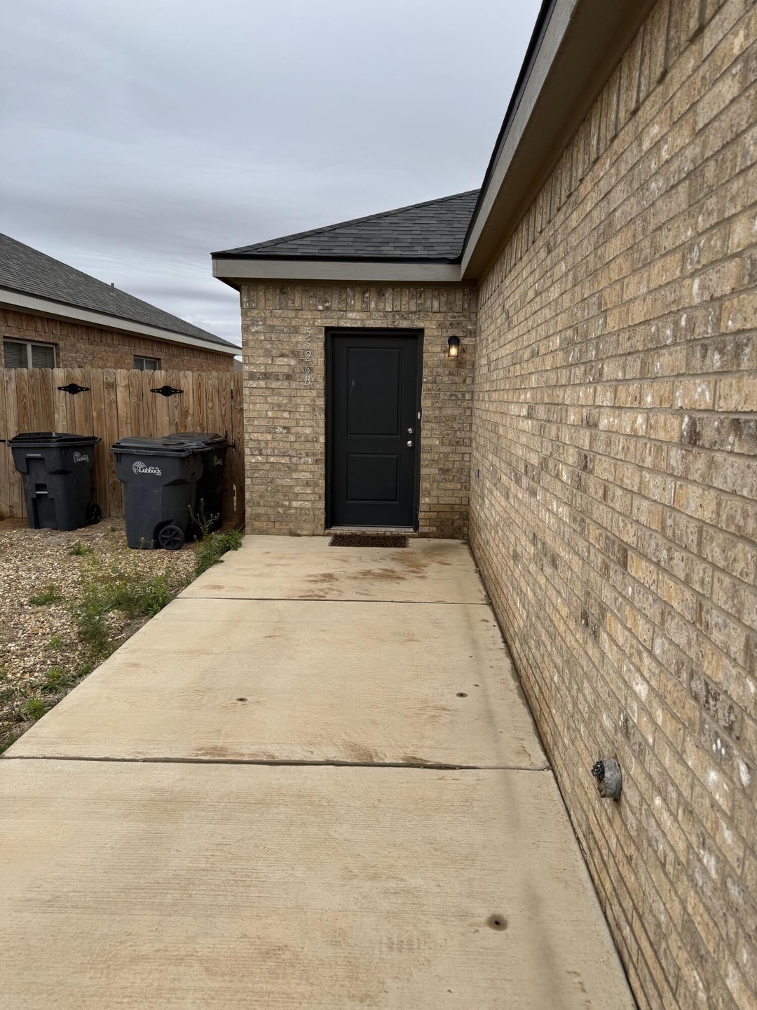 5526 Itasca Unit B
