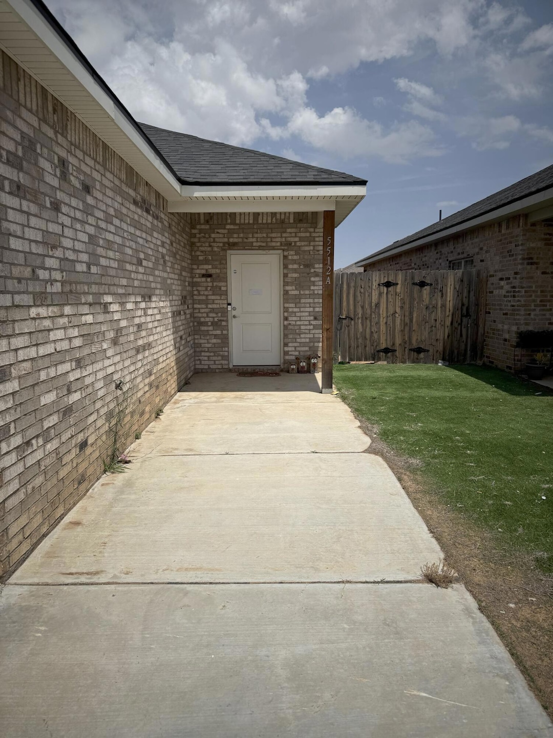 5512 Itasca Unit A