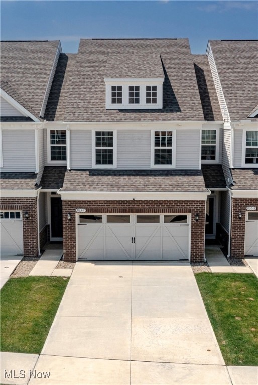 Welcome home to 835-2 Dipper Lane. Enjoy this Traditional brick townhome with vinyl siding.