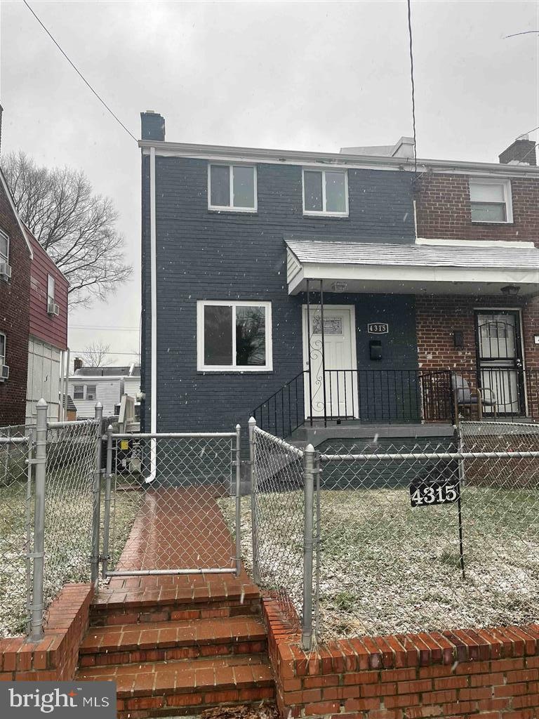 4315 G St SE, Washington, DC 20019 - photo 1