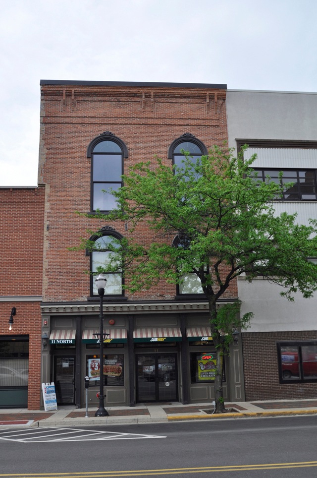 unlisted-address, Waukegan, IL 60085 - photo 1