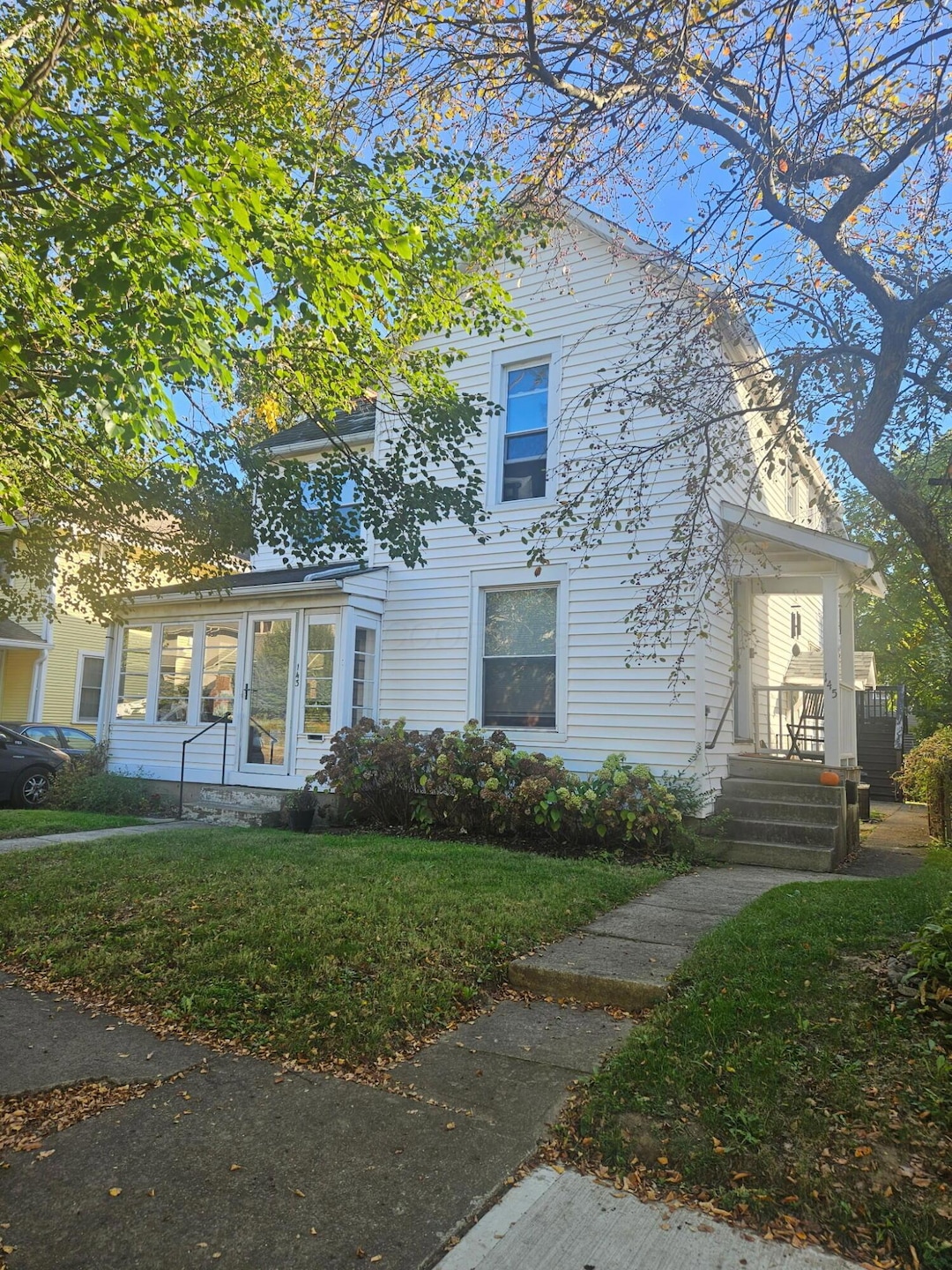 Under Contract $425,000