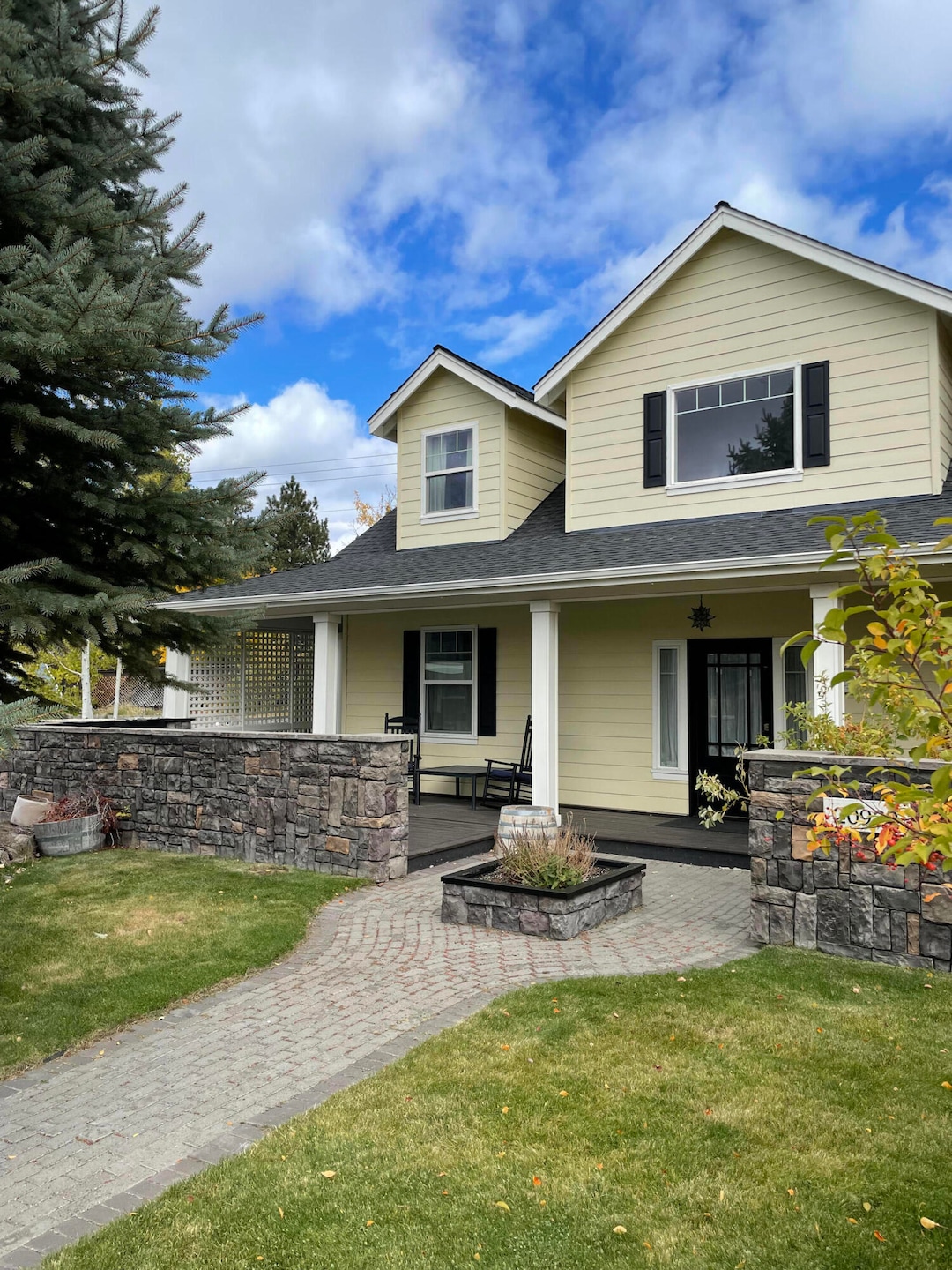 20922 Ridgewater Ct, Bend, OR 97702 - photo 1