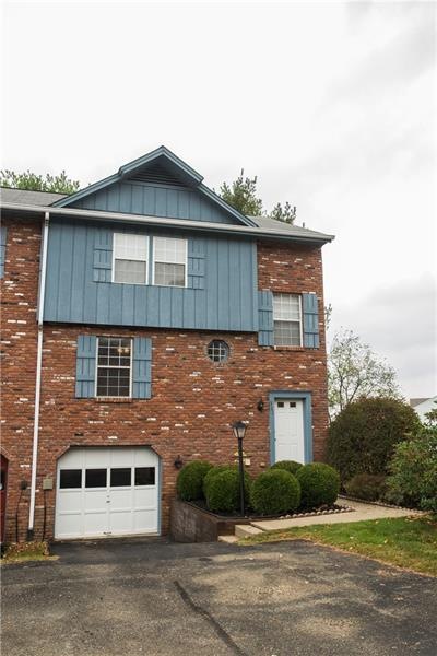 Welcome Home to 321 Carters Grove Dr in Yorktown!
