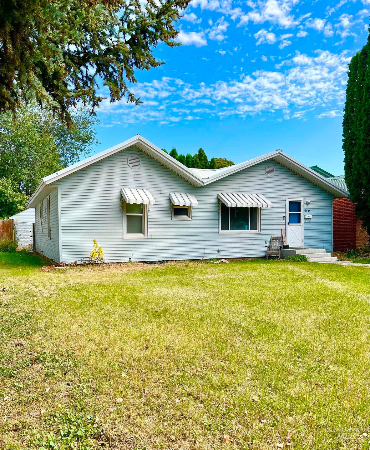 1747 Albion Ave, Burley, ID 83318 - photo 1